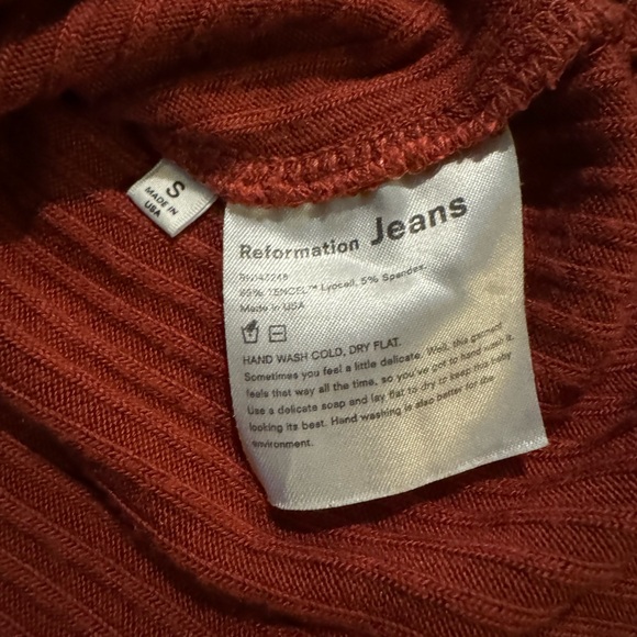 Reformation Janine Top in Rust - Picture 7 of 10